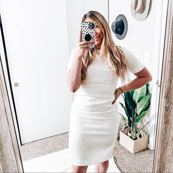 H&M Dresses & Skirts - H&M formal knee length dress